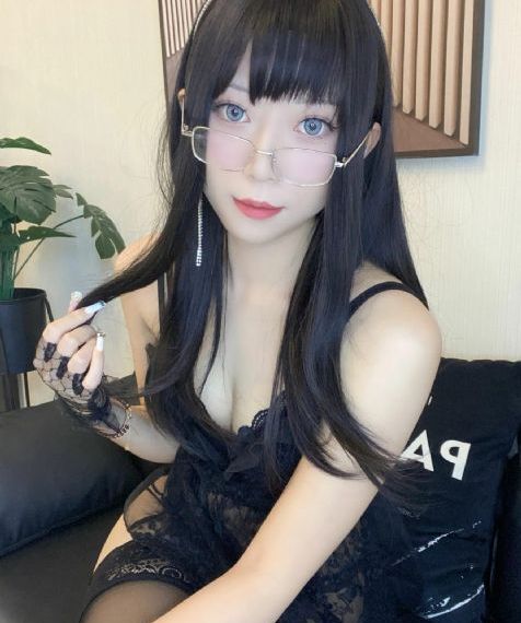 女特工的秘密武器